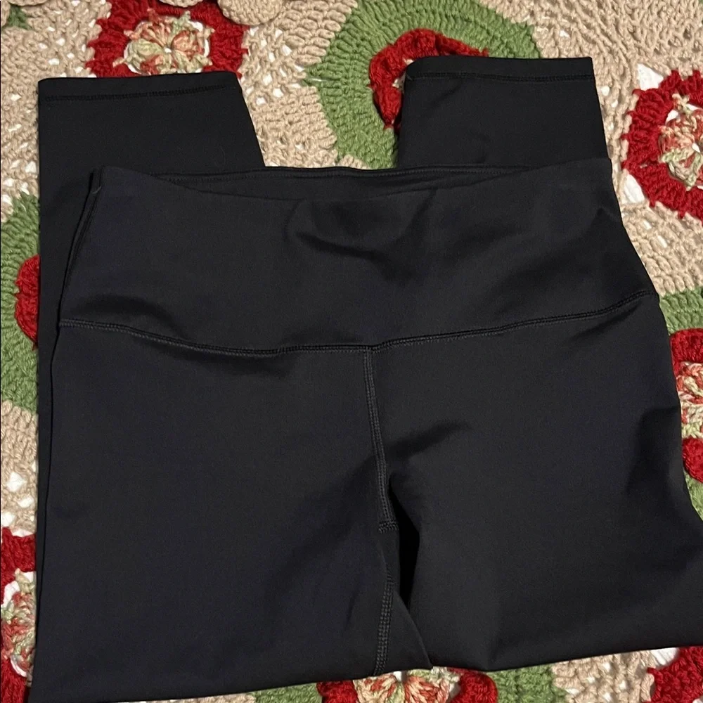 Yogalicious Black Leggings - Picture 4 of 4